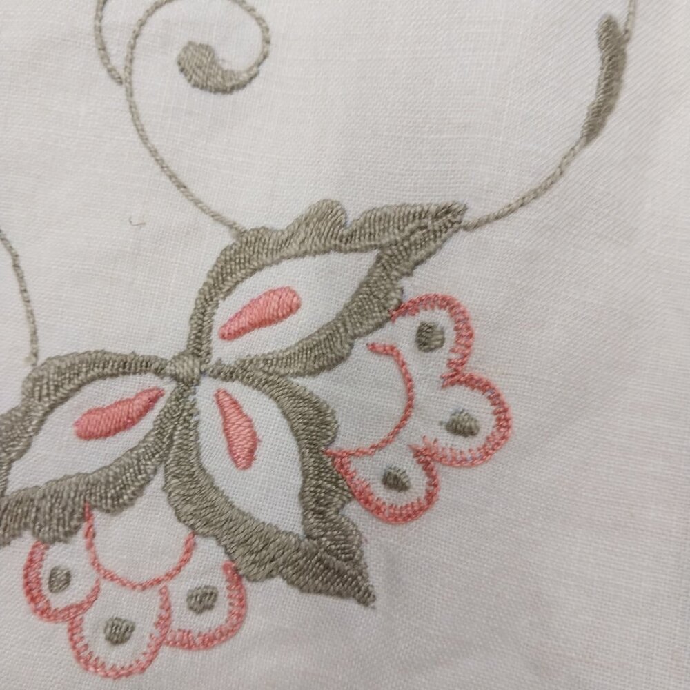 3481 Size XL Long Duster Upcycled from Embroidered Linen /Cotton Tablecloths, . - Picture 9 of 14